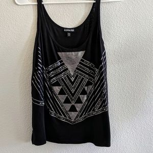 Black geometric tank top